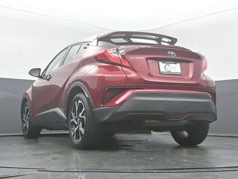 Used 2018 Toyota C-HR XLE FWD image 45