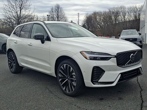 New 2026 Volvo XC60 B5 Ultra w/ Protection Package Premier AWD/4WD image 1