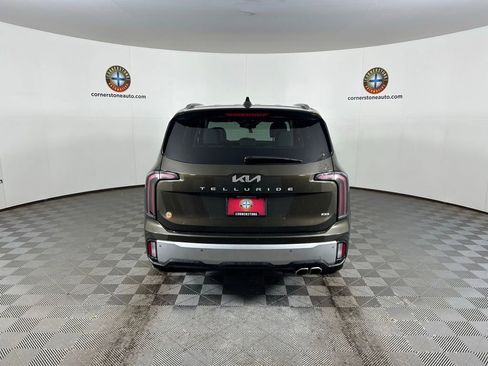 Used 2024 Kia Telluride EX image 22