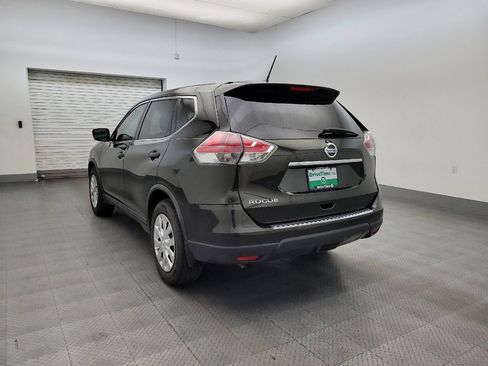 Used 2016 Nissan Rogue S w/ S Family Package FWD image 5
