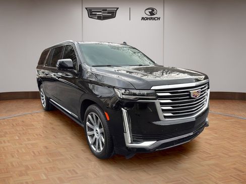 Certified 2022 Cadillac Escalade ESV Premium Luxury Platinum image 3