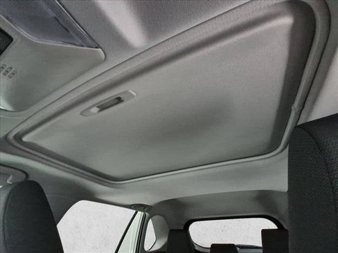 Used 2022 Toyota RAV4 XLE w/ Convenience Package FWD image 16