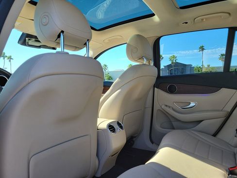 Certified 2022 Mercedes-Benz GLC 300 4MATIC image 15