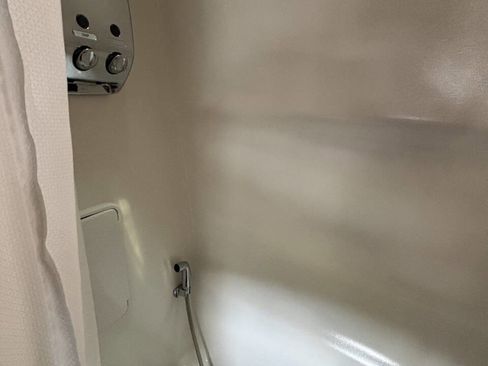 Used 2015 Mercedes-Benz Sprinter 3500 image 28