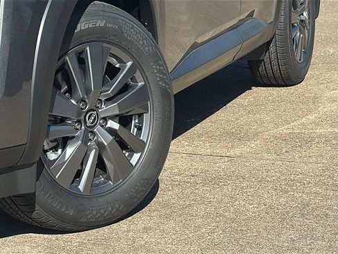 New 2025 Nissan Pathfinder SV w/ SV Premium Package image 3