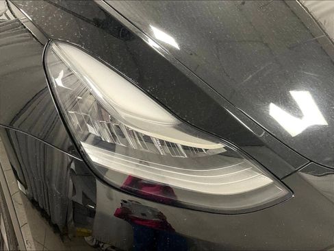 Used 2022 Tesla Model Y Long Range image 33