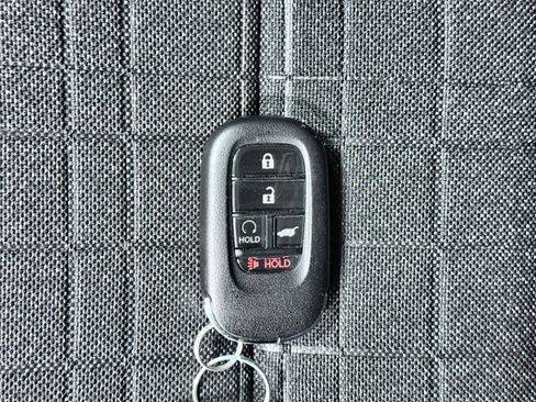 Used 2026 Honda HR-V Sport image 32