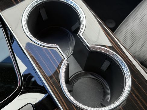 New 2026 Cadillac Escalade ESV Luxury image 29