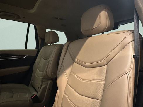 Used 2024 Cadillac XT6 Premium Luxury w/ Platinum Package AWD/4WD image 15