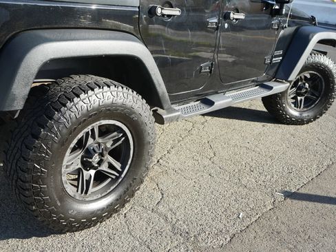 Used 2016 Jeep Wrangler Unlimited Sport w/ Quick Order Package 24S AWD/4WD image 7