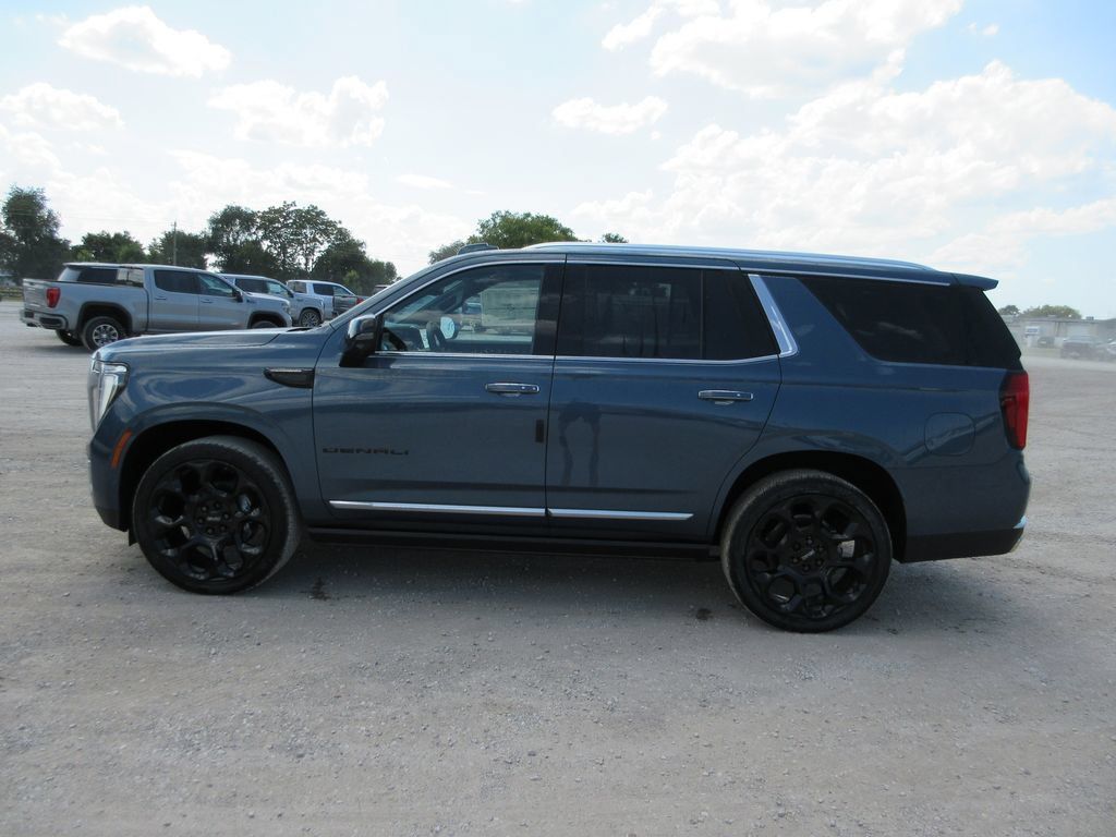 New 2026 GMC Yukon Denali w/ Denali Reserve Package AWD/4WD image 7