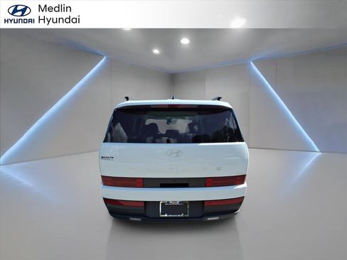 Used 2026 Hyundai Santa Fe SEL image 17