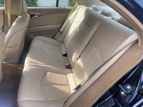 Used 2007 Mercedes-Benz E 350 Sedan image 24