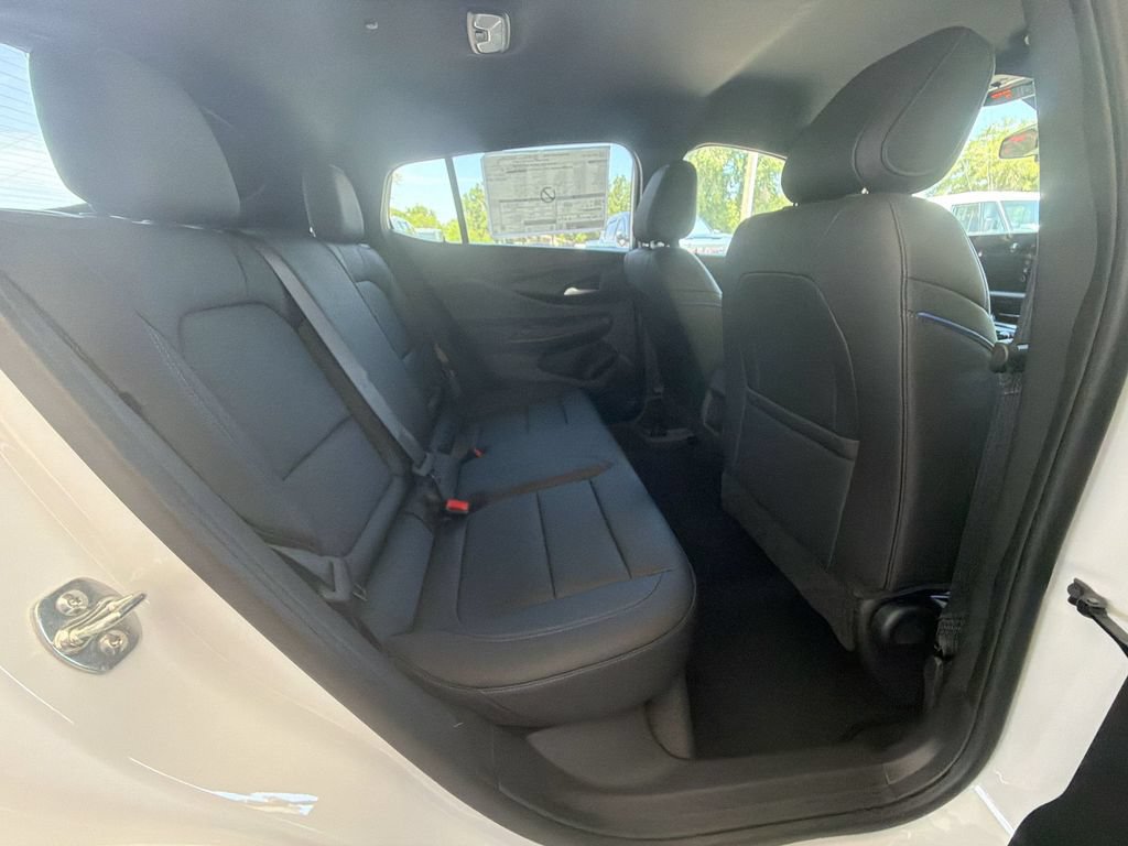 New 2026 Buick Envista Sport Touring w/ Convenience I Package FWD image 31