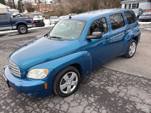 Used 2009 Chevrolet HHR LS image 2