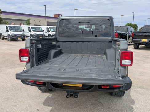 Used 2021 Jeep Gladiator Rubicon AWD/4WD image 23