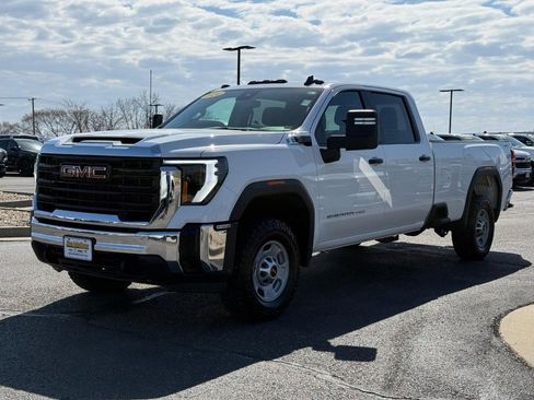 Certified 2024 GMC Sierra 2500 Pro w/ Convenience Package image 8