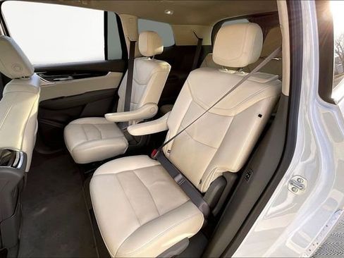 Certified 2024 Cadillac XT6 Premium Luxury w/ LPO, Floor Liner Package image 16