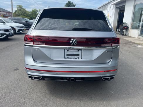 New 2026 Volkswagen Atlas SEL Premium R-Line AWD/4WD image 8