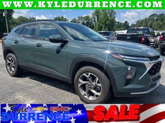 Used 2025 Chevrolet Trax LT FWD video 1