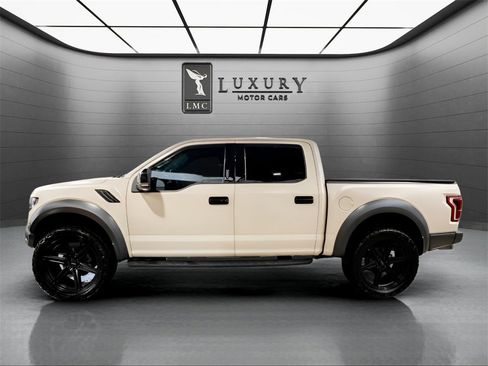 Used 2020 Ford F150 Raptor w/ Equipment Group 802A Luxury image 5