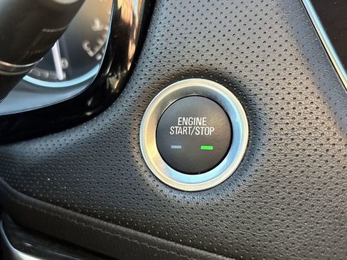 Certified 2025 Cadillac XT5 Premium Luxury image 20