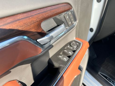 New 2026 GMC Sierra 2500 Denali Ultimate image 14