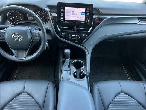 Used 2023 Toyota Camry SE FWD image 13