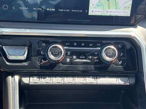 Used 2024 GMC Sierra 2500 Denali Ultimate AWD/4WD image 21