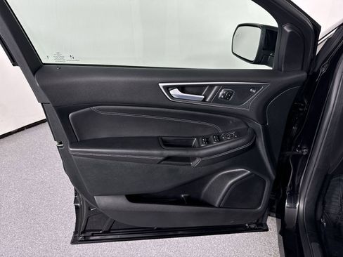 Used 2024 Ford Edge Titanium image 20
