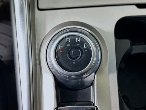 Used 2022 Ford Explorer Limited image 25