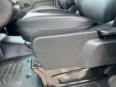 New 2025 Ford Transit 250 148 Medium Roof w/ Load Area Protection Package image 14