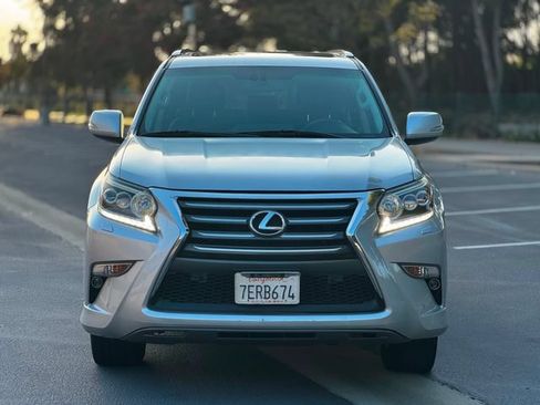 Used 2014 Lexus GX 460 w/ Premium Package AWD/4WD image 4