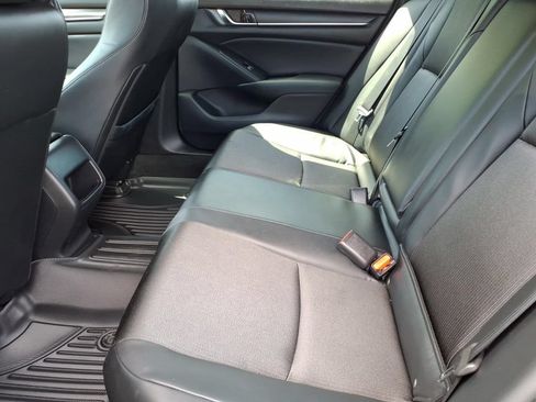 Used 2018 Honda Accord Sport image 16