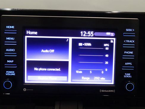 Used 2021 Toyota RAV4 LE image 29