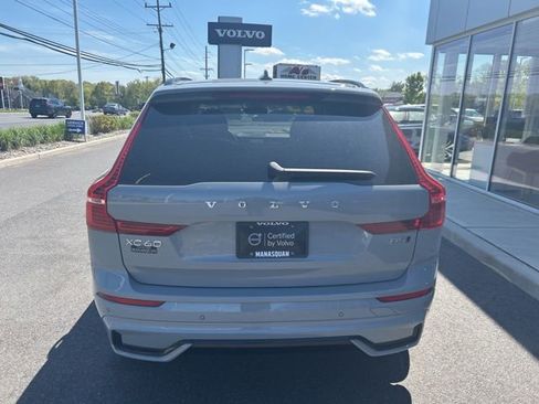 Certified 2025 Volvo XC60 B5 Plus AWD/4WD image 4