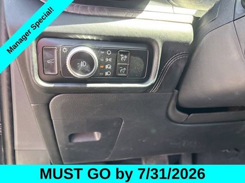 Used 2023 Ford Explorer Platinum w/ Technology Package AWD/4WD image 18
