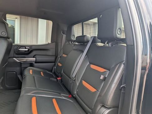 Used 2020 GMC Sierra 1500 AT4 w/ AT4 Premium Package AWD/4WD image 18