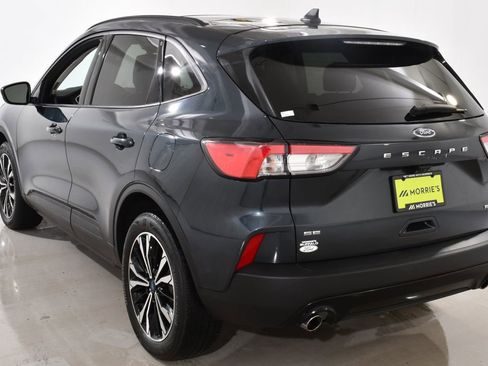 Used 2022 Ford Escape SE w/ SE Sport Appearance Package image 14