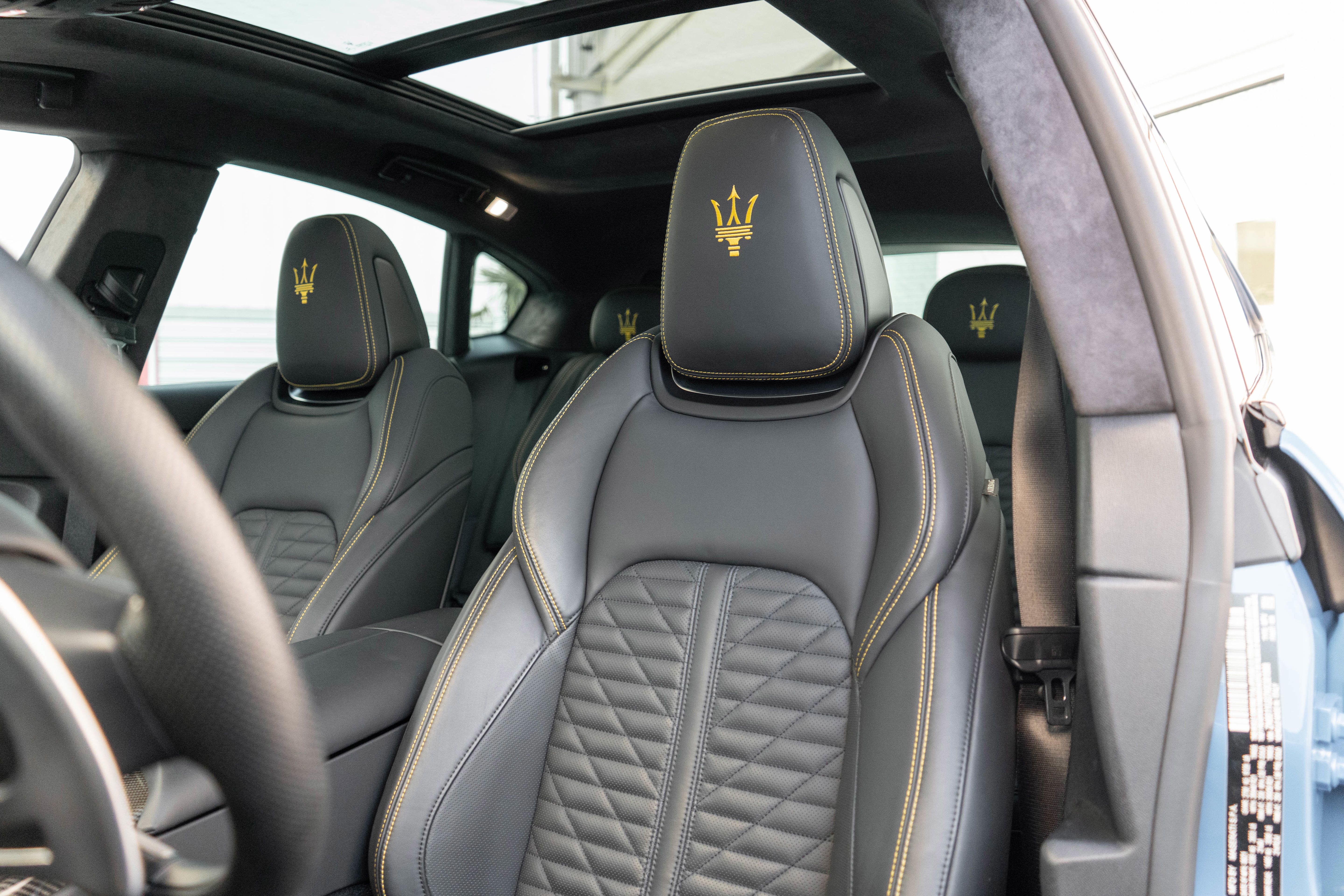 Used 2022 Maserati Levante F Tributo AWD/4WD image 12