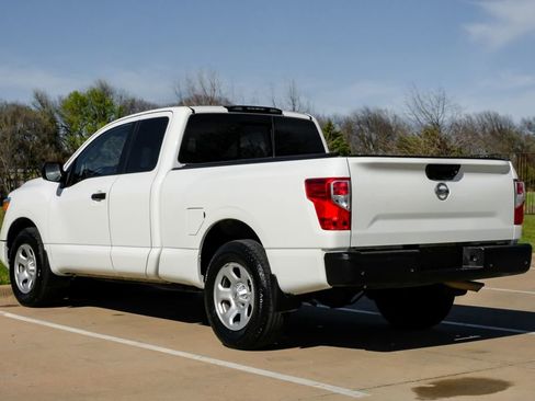 Used 2021 Nissan Titan S RWD image 15