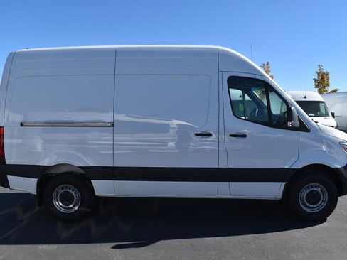 New 2025 Mercedes-Benz Sprinter 2500 image 5