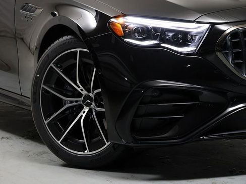 New 2026 Mercedes-Benz E 53 AMG e 4MATIC Sedan image 3