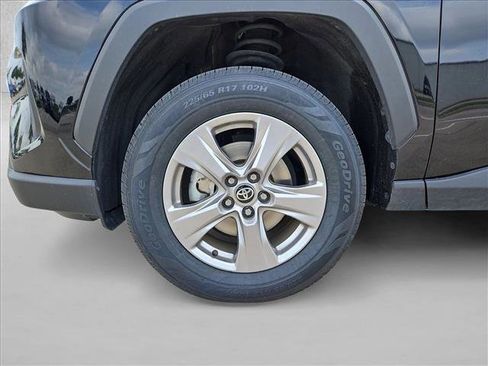Used 2024 Toyota RAV4 XLE AWD/4WD image 22