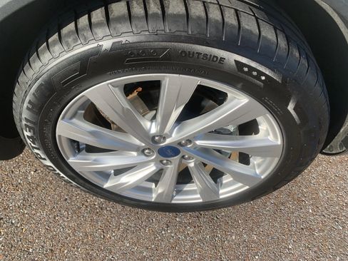 Used 2021 Ford Escape Titanium w/ Titanium Elite Package image 10