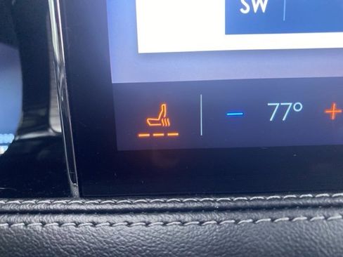 Used 2024 Lincoln Corsair AWD w/ Towing Package image 22