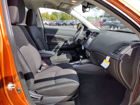 New 2025 Mitsubishi Outlander Sport ES image 10