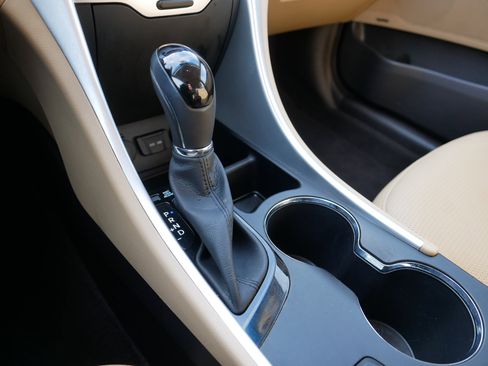 Used 2014 Hyundai Sonata Limited w/ Technology Package 05 image 24