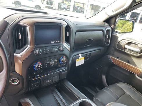 Used 2021 Chevrolet Silverado 1500 High Country w/ Technology Package image 29