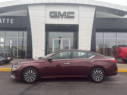 Used 2024 Nissan Altima 2.5 SV